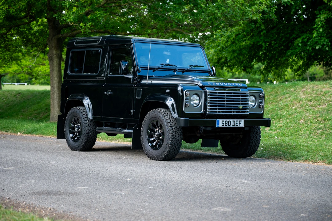 2010 Land Rover Defender 90 - Image 18 of 31