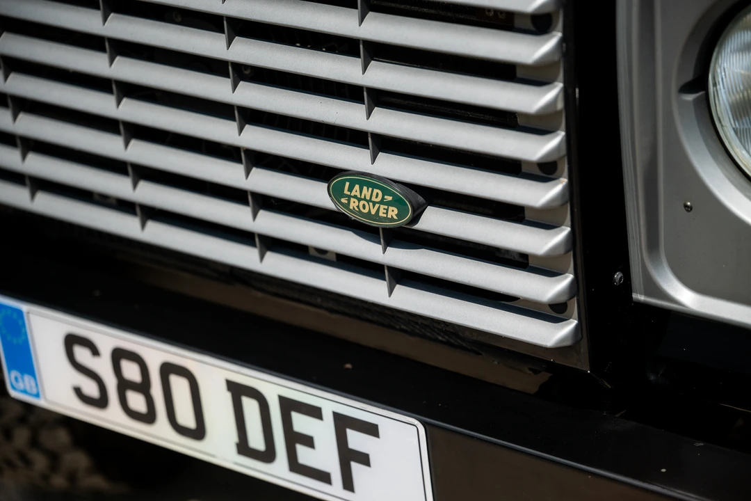 2010 Land Rover Defender 90 - Image 28 of 31