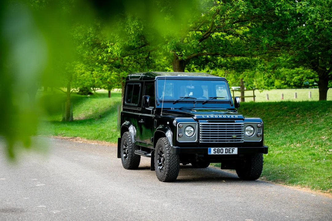 2010 Land Rover Defender 90 - Image 21 of 31