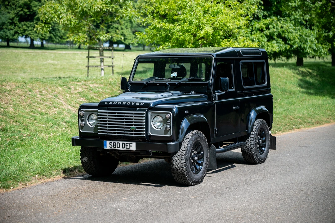 2010 Land Rover Defender 90 - Image 22 of 31