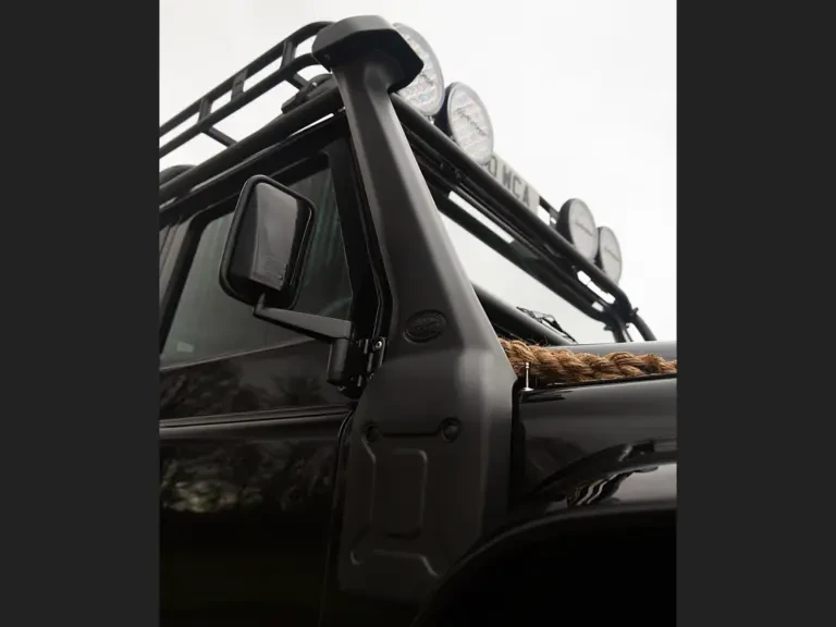 2010 Land Rover Defender 90 - Image 29 of 31