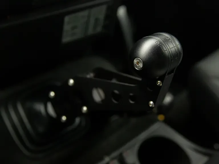 2010 Land Rover Defender 90 - Image 18 of 31