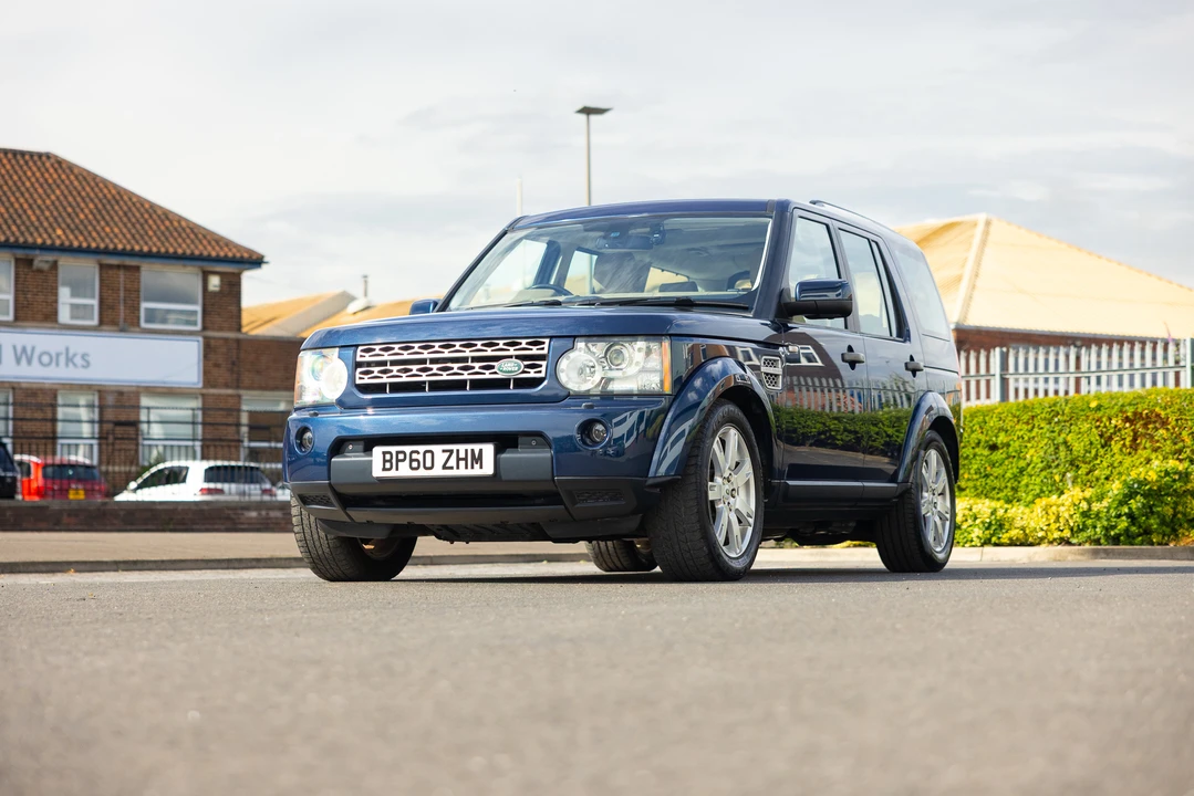 2010 Land Rover Discovery 4th Gen - Image 11 of 31