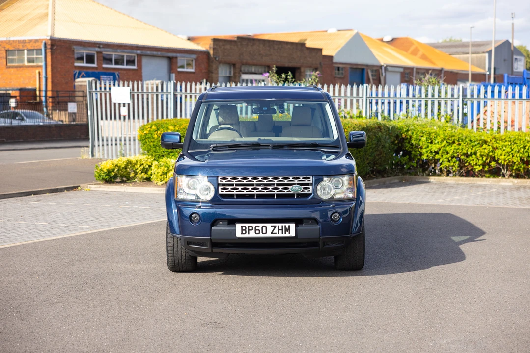 2010 Land Rover Discovery 4th Gen - Image 2 of 31