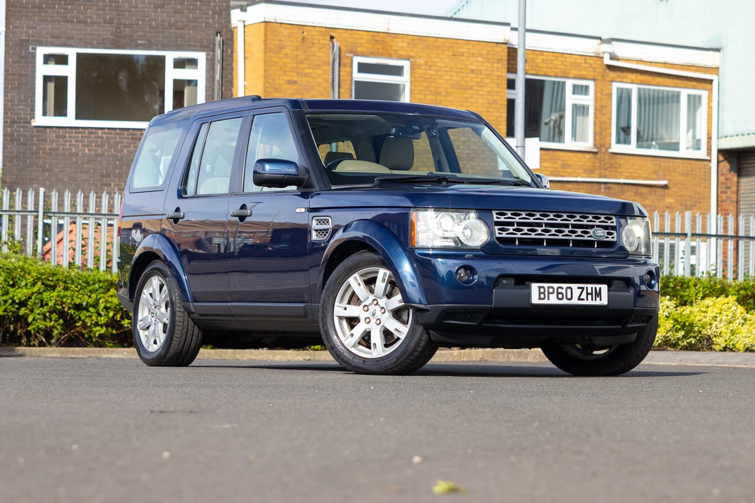 2010 Land Rover Discovery 4th Gen - Image 17 of 31
