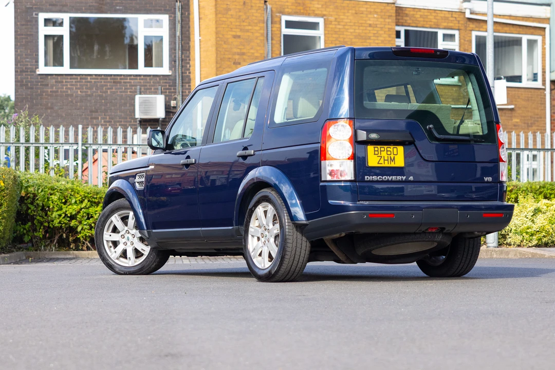 2010 Land Rover Discovery 4th Gen - Image 13 of 31