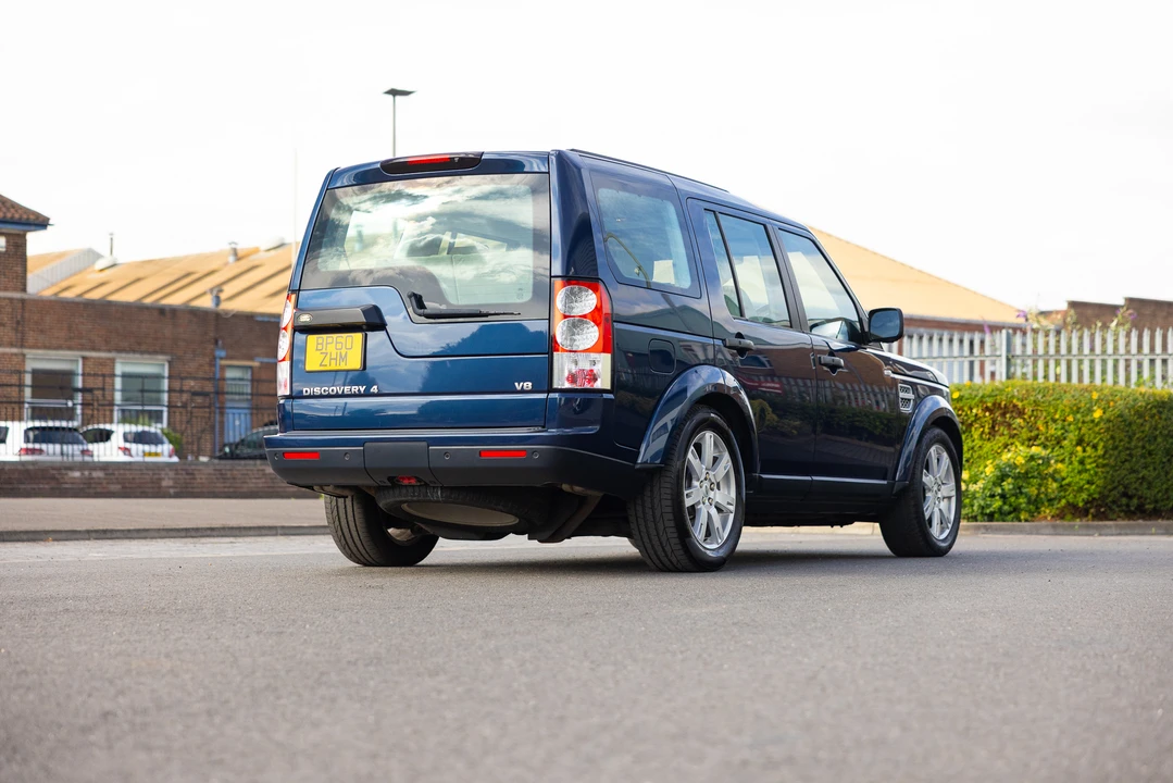 2010 Land Rover Discovery 4th Gen - Image 15 of 31