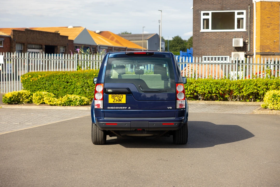 2010 Land Rover Discovery 4th Gen - Image 6 of 31