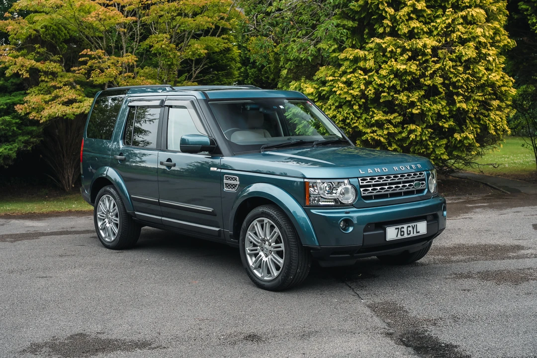 2010 Land Rover Discovery 4th Gen - Image 11 of 31