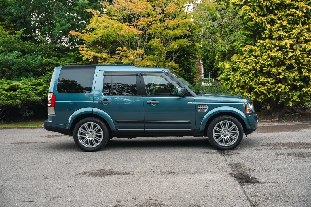 2010 Land Rover Discovery 4th Gen - Image 12 of 31