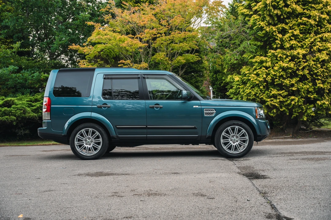 2010 Land Rover Discovery 4th Gen - Image 4 of 31
