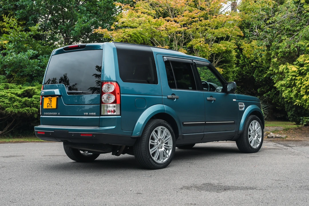 2010 Land Rover Discovery 4th Gen - Image 5 of 31
