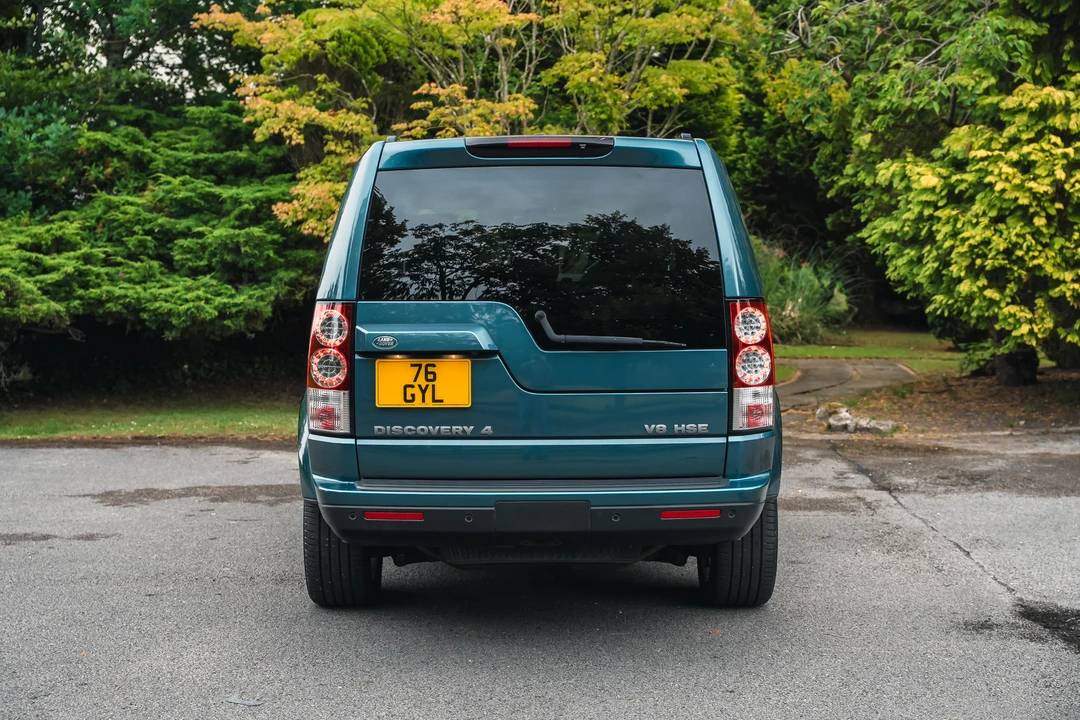 2010 Land Rover Discovery 4th Gen - Image 14 of 31