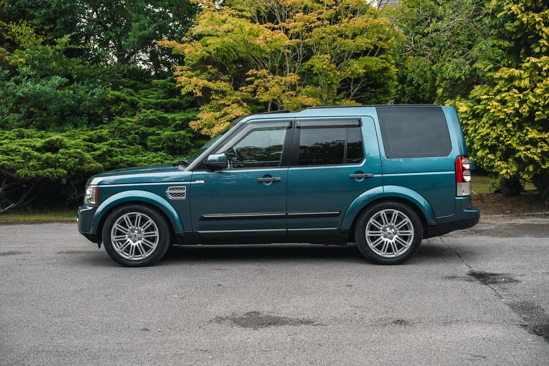 2010 Land Rover Discovery 4th Gen - Image 16 of 31