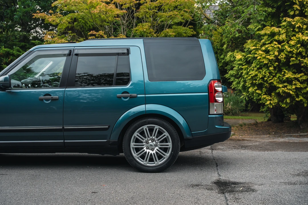 2010 Land Rover Discovery 4th Gen - Image 23 of 31