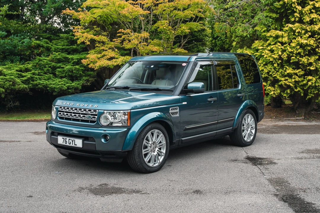 2010 Land Rover Discovery 4th Gen - Image 17 of 31