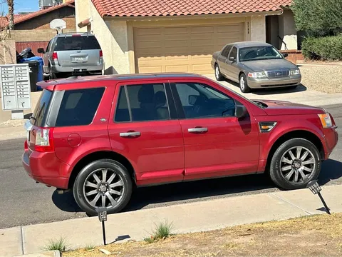 2010 Land Rover LR2 HSE LUX Sport Utility 4D