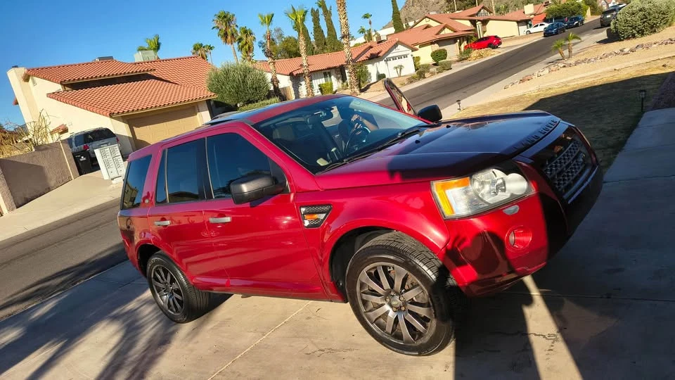 2010 Land Rover Freelander - Image 2 of 9