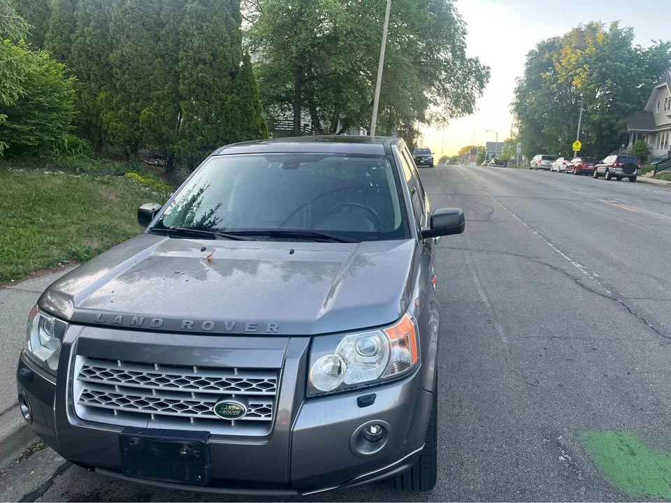 2010 Land Rover Freelander - Image 10 of 19