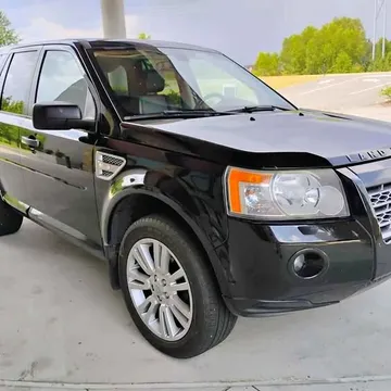 2010 Land Rover LR2 HSE Sport Utility 4D