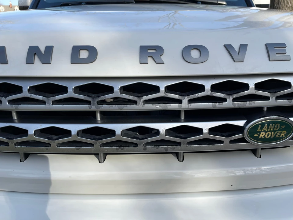2010 Land Rover Discovery 4th Gen - Image 11 of 31