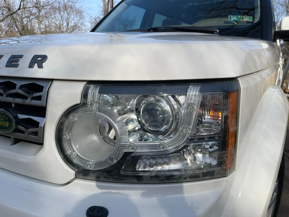 2010 Land Rover Discovery 4th Gen - Image 12 of 31