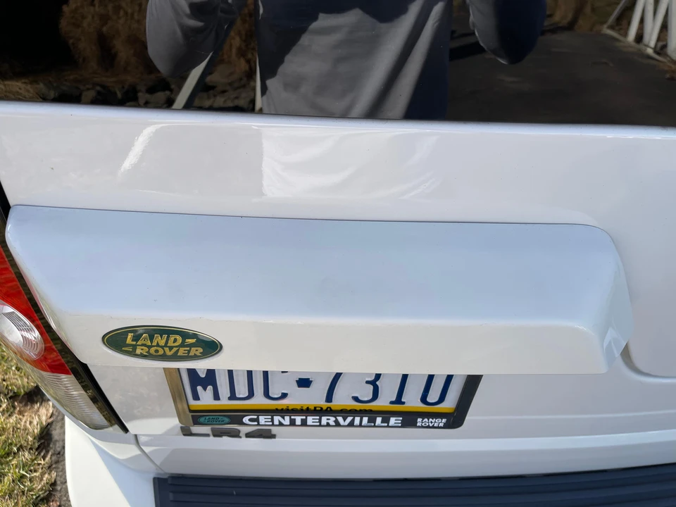 2010 Land Rover Discovery 4th Gen - Image 16 of 31