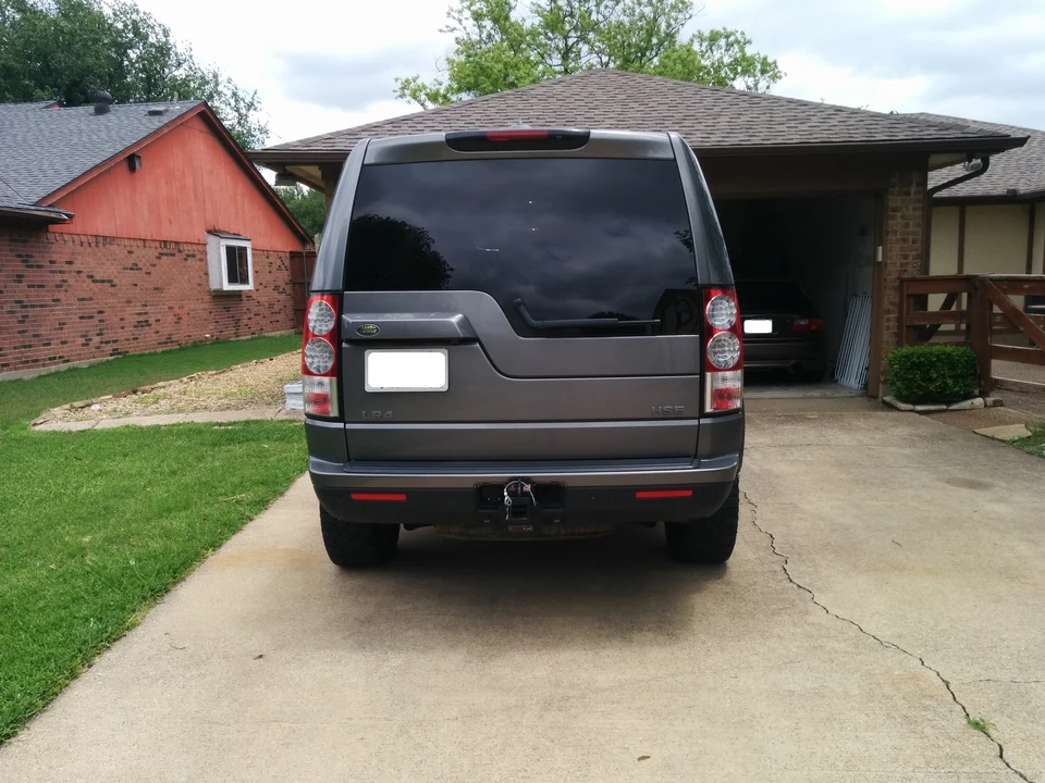2010 Land Rover Discovery 4th Gen - Image 4 of 9