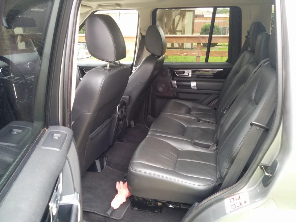 2010 Land Rover Discovery 4th Gen - Image 8 of 9