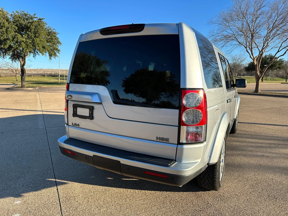 2010 Land Rover Discovery 4th Gen - Image 20 of 31