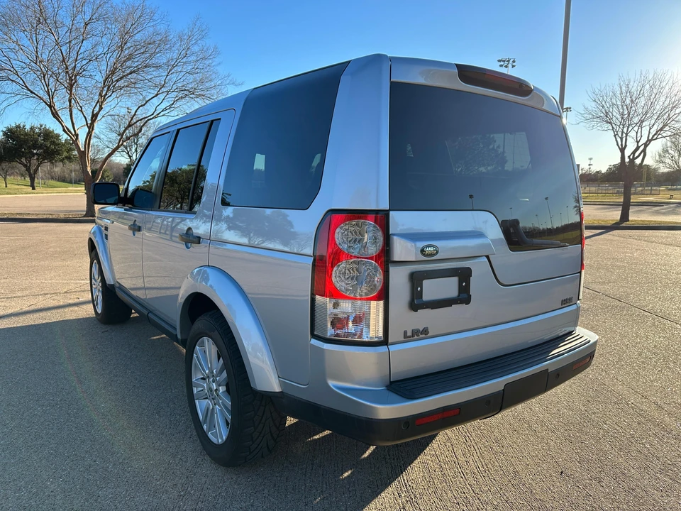 2010 Land Rover Discovery 4th Gen - Image 16 of 31