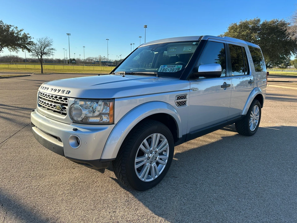 2010 Land Rover Discovery 4th Gen - Image 7 of 31