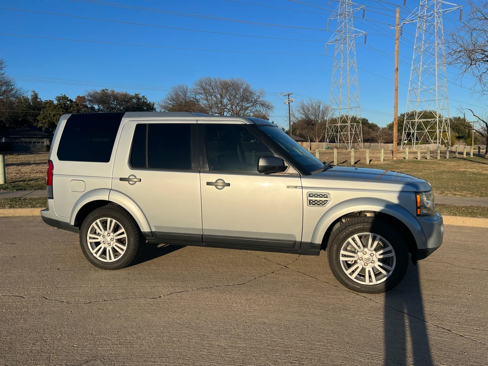 2010 Land Rover Discovery 4th Gen - Image 26 of 31