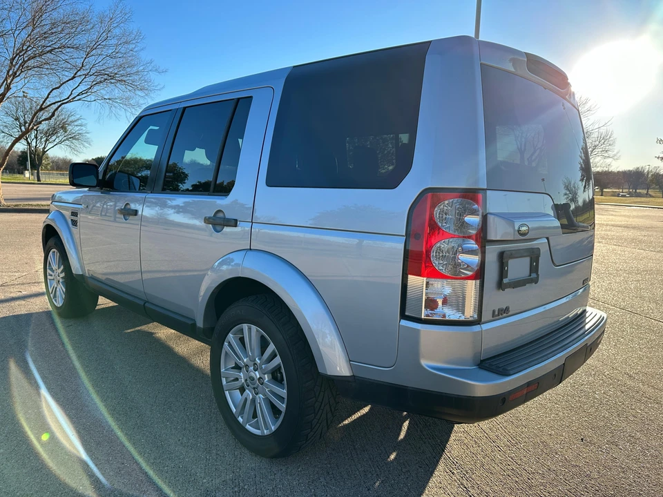 2010 Land Rover Discovery 4th Gen - Image 14 of 31
