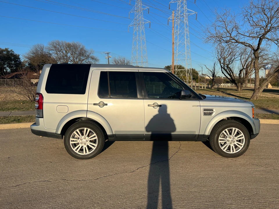 2010 Land Rover Discovery 4th Gen - Image 24 of 31
