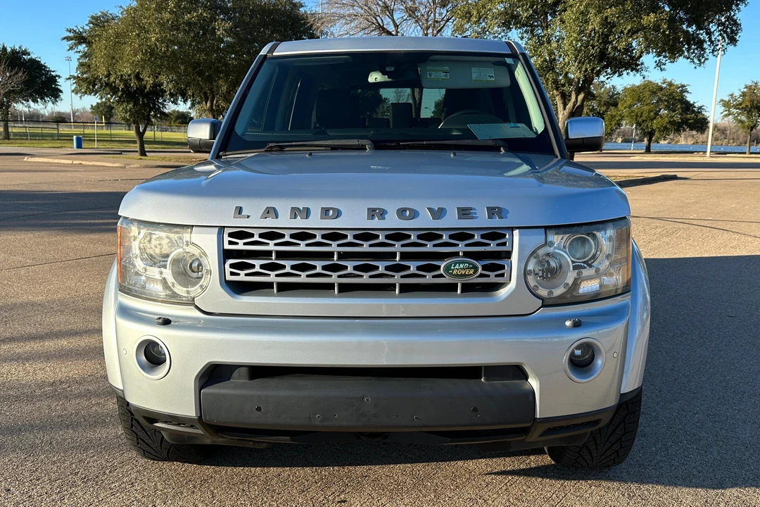 2010 Land Rover Discovery 4th Gen - Image 2 of 31