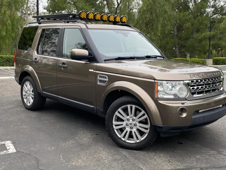 2010 Land Rover Discovery 4th Gen - Image 14 of 31