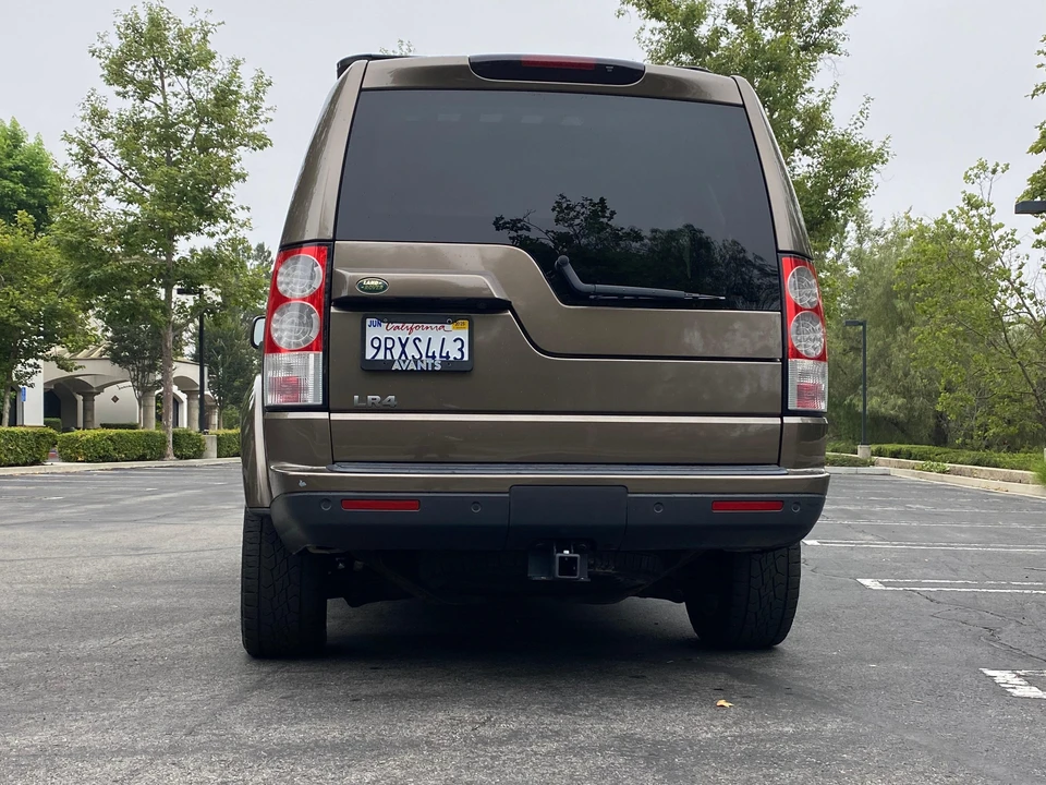 2010 Land Rover Discovery 4th Gen - Image 11 of 31
