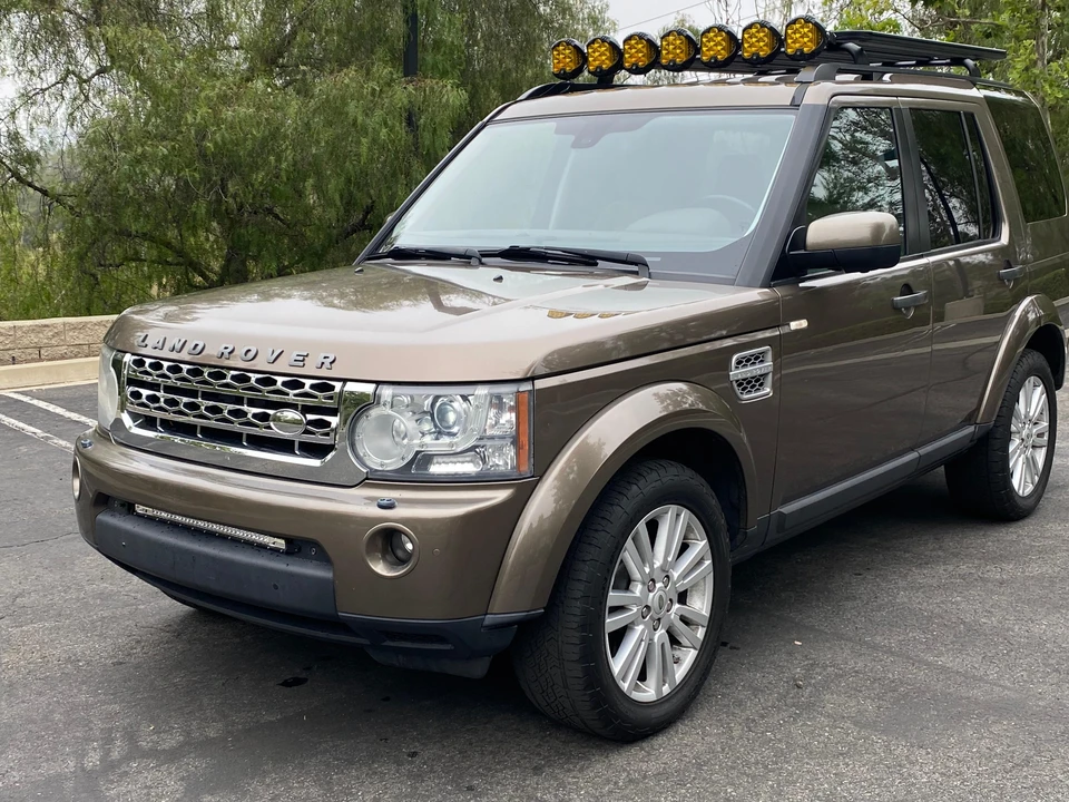 2010 Land Rover Discovery 4th Gen - Image 7 of 31