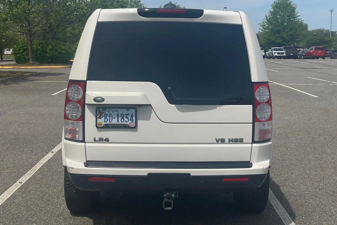 2010 Land Rover Discovery 4th Gen - Image 5 of 31