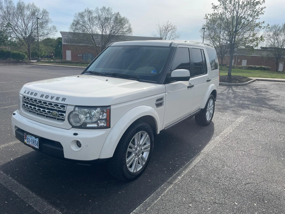 2010 Land Rover Discovery 4th Gen - Image 6 of 31