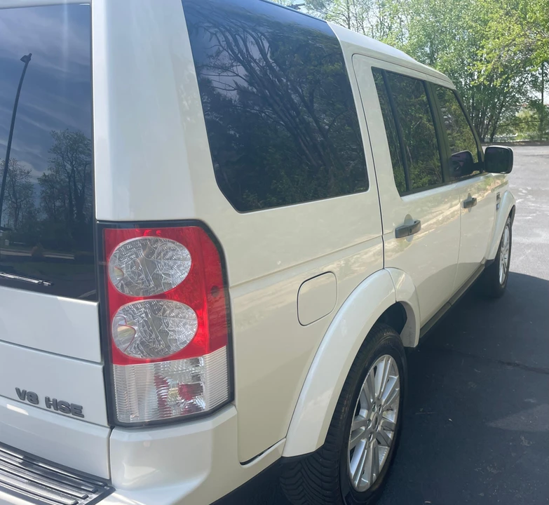 2010 Land Rover Discovery 4th Gen - Image 12 of 31