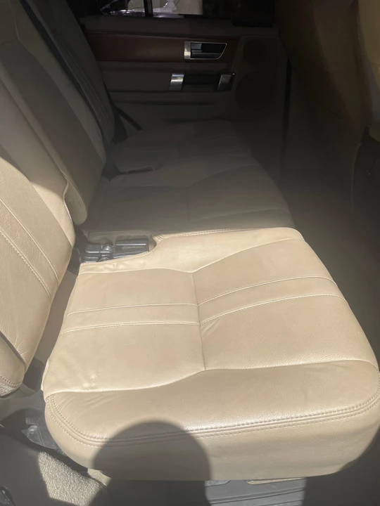 2010 Land Rover Discovery 4th Gen - Image 26 of 31