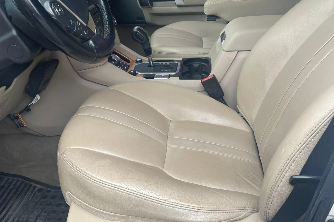 2010 Land Rover Discovery 4th Gen - Image 18 of 31