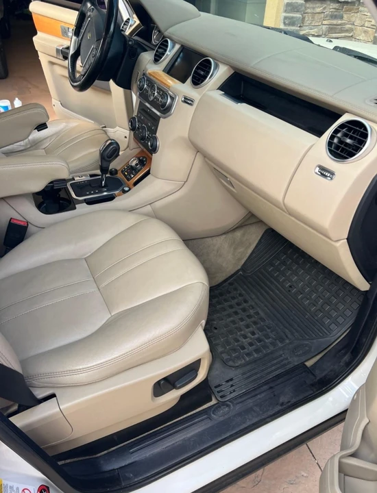 2010 Land Rover Discovery 4th Gen - Image 27 of 31