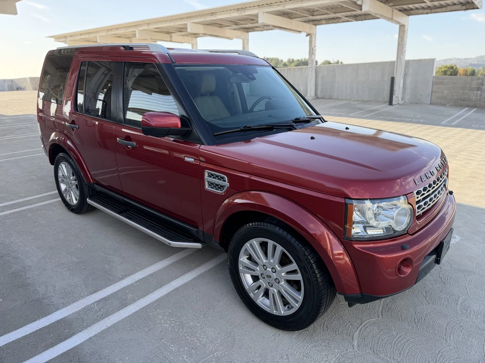 2010 Land Rover Discovery 4th Gen - Image 12 of 31