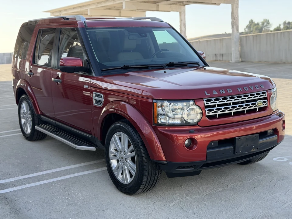 2010 Land Rover Discovery 4th Gen - Image 13 of 31