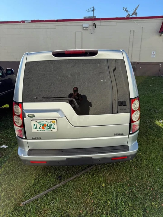 2010 Land Rover Discovery 4th Gen - Image 4 of 11