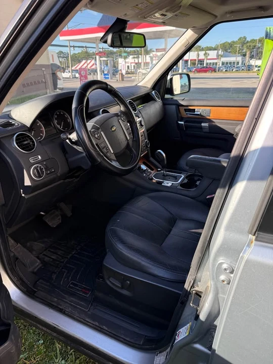 2010 Land Rover Discovery 4th Gen - Image 5 of 11