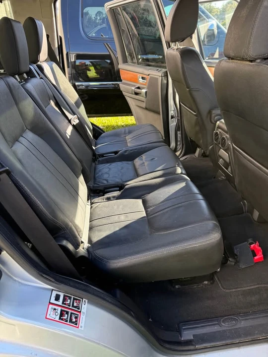 2010 Land Rover Discovery 4th Gen - Image 9 of 11